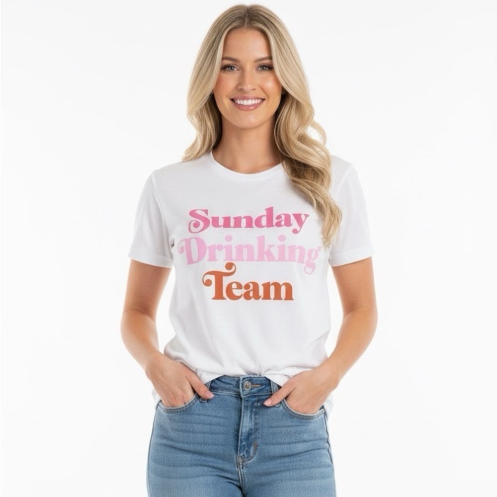 Sunday Drinking Team graphic T-shirt new with tags size small